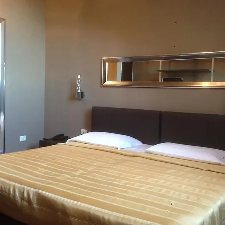 Hotel Small Royal Rc12