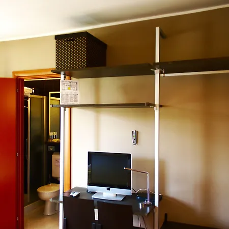 Small Royal Rc12 מלון 3*