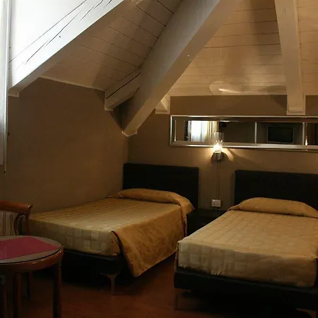 Small Royal Rc12 Hotel Padova