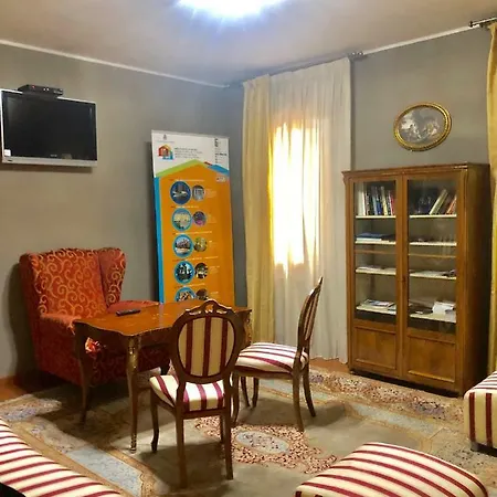 Small Royal Rc12 호텔