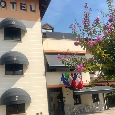 Small Royal Rc12 פאדובה