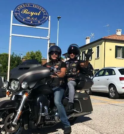 מלון Small Royal Rc12