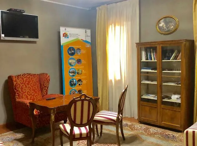 Small Royal Rc12 Szálloda