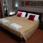 Small Royal Rc12 Szálloda 3*