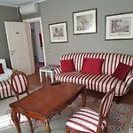 Small Royal Rc12 Szálloda 3*