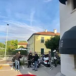 Small Royal Rc12 Szálloda 3*