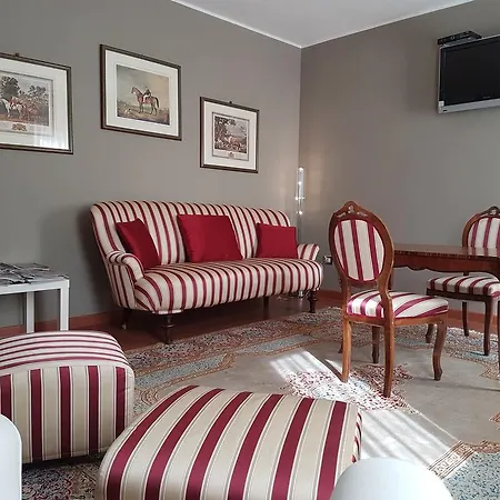 Hotel Small Royal Rc12