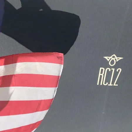 호텔 Small Royal Rc12 3*