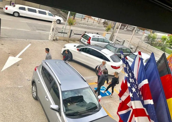 Small Royal Rc12 Hotel